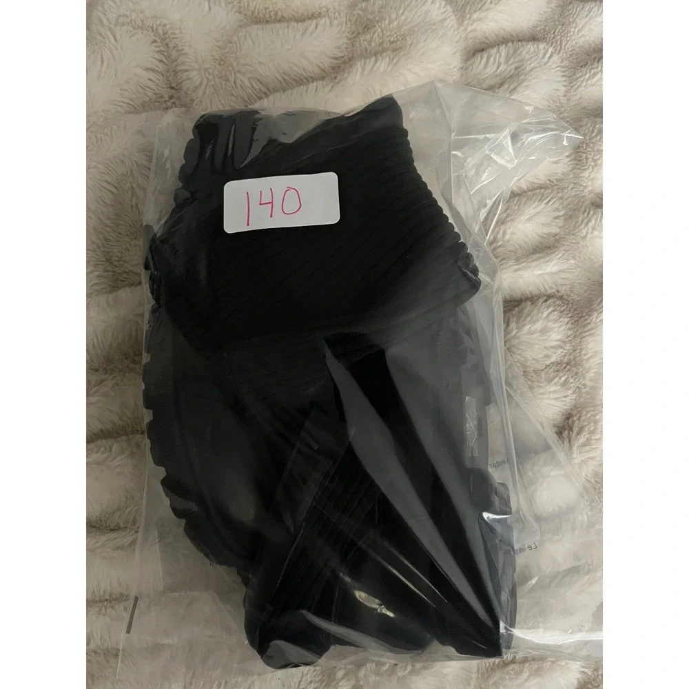 Kids Black Faux Leather Ribbed Knit Sock Lug Sole Pull On Boots Size 2 size 33